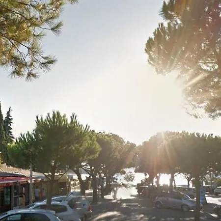 Duplex Calme 4 Pers, Parking Prive, A Deux Pas De La - - Fr-1-251-500 * Le Lavandou